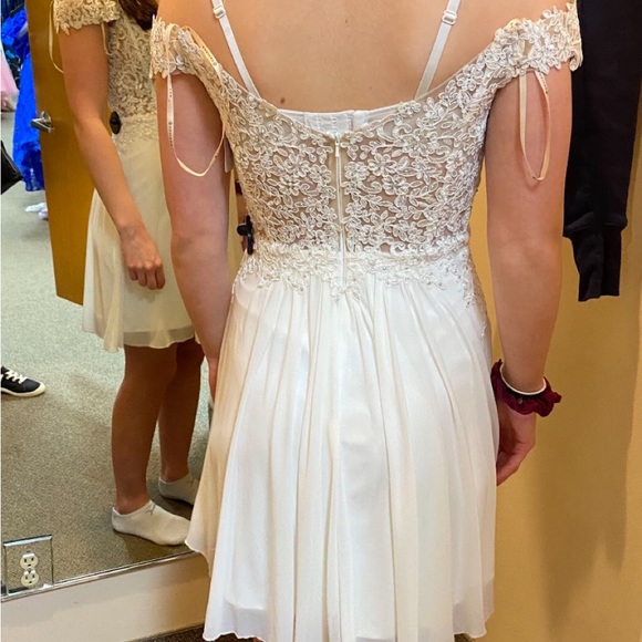 Dress - Picture 2 of 5